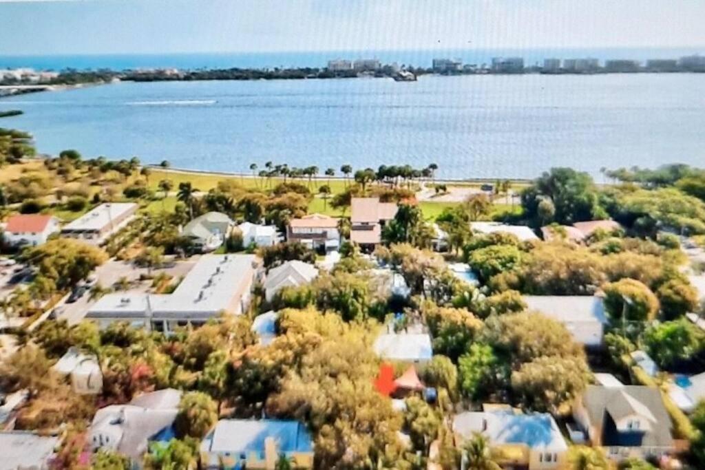 Two Bedroom Ranch With Private Deck Close To Beach Lake Worth Beach Eksteriør bilde
